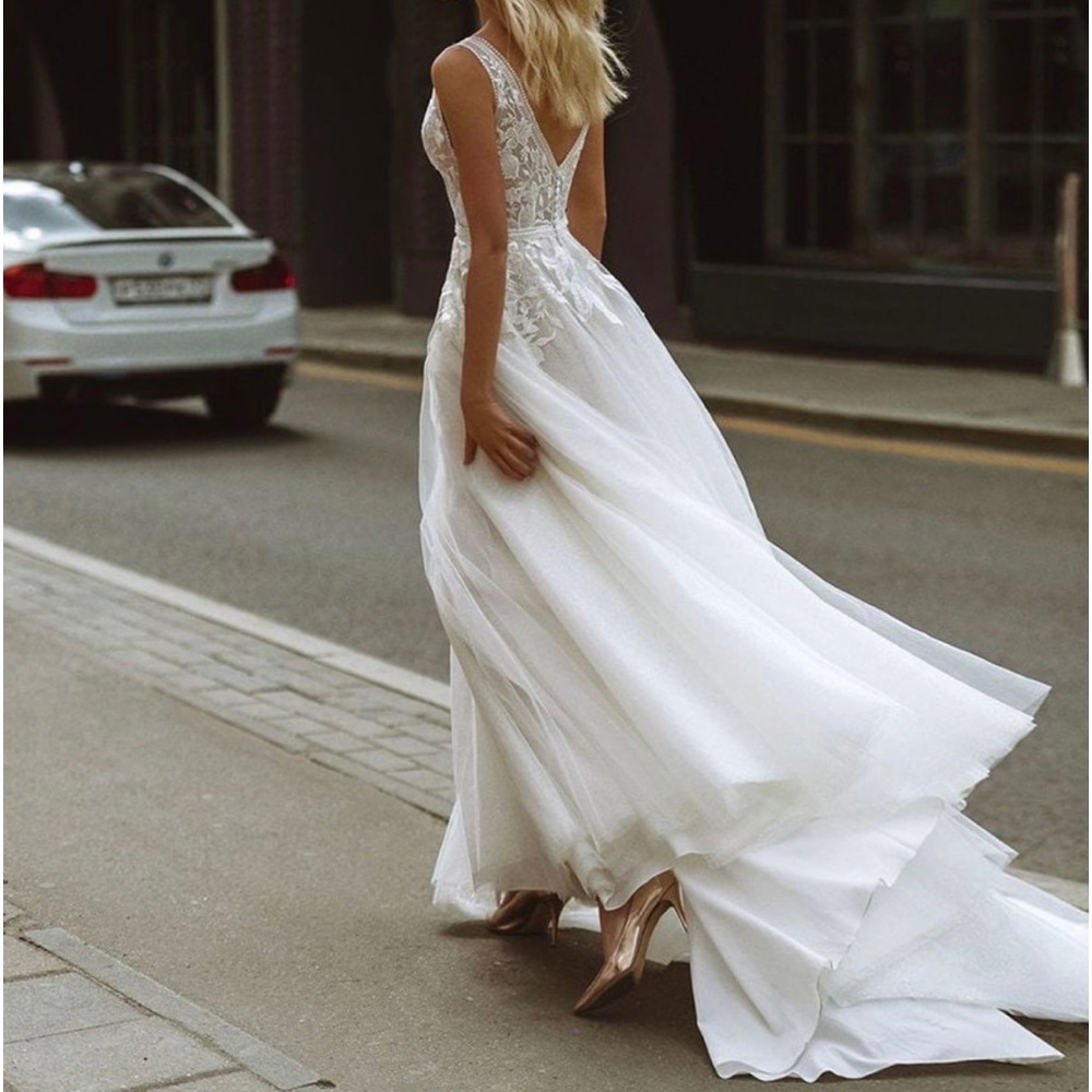 Brand new bridal dress.